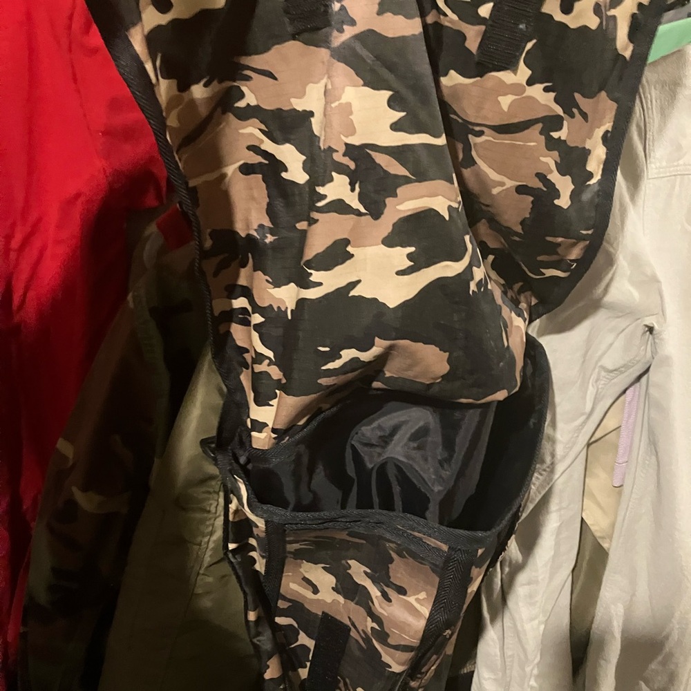 LeSportSac designer brand camo expandable cross body shoulder bag courier purse - Picture 8 of 13